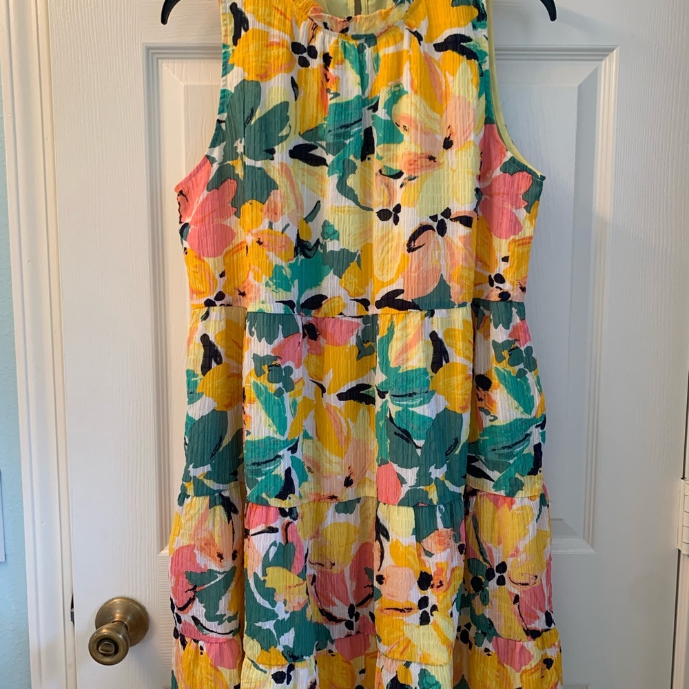LOFT flower ruffle tiered swing dress size M
